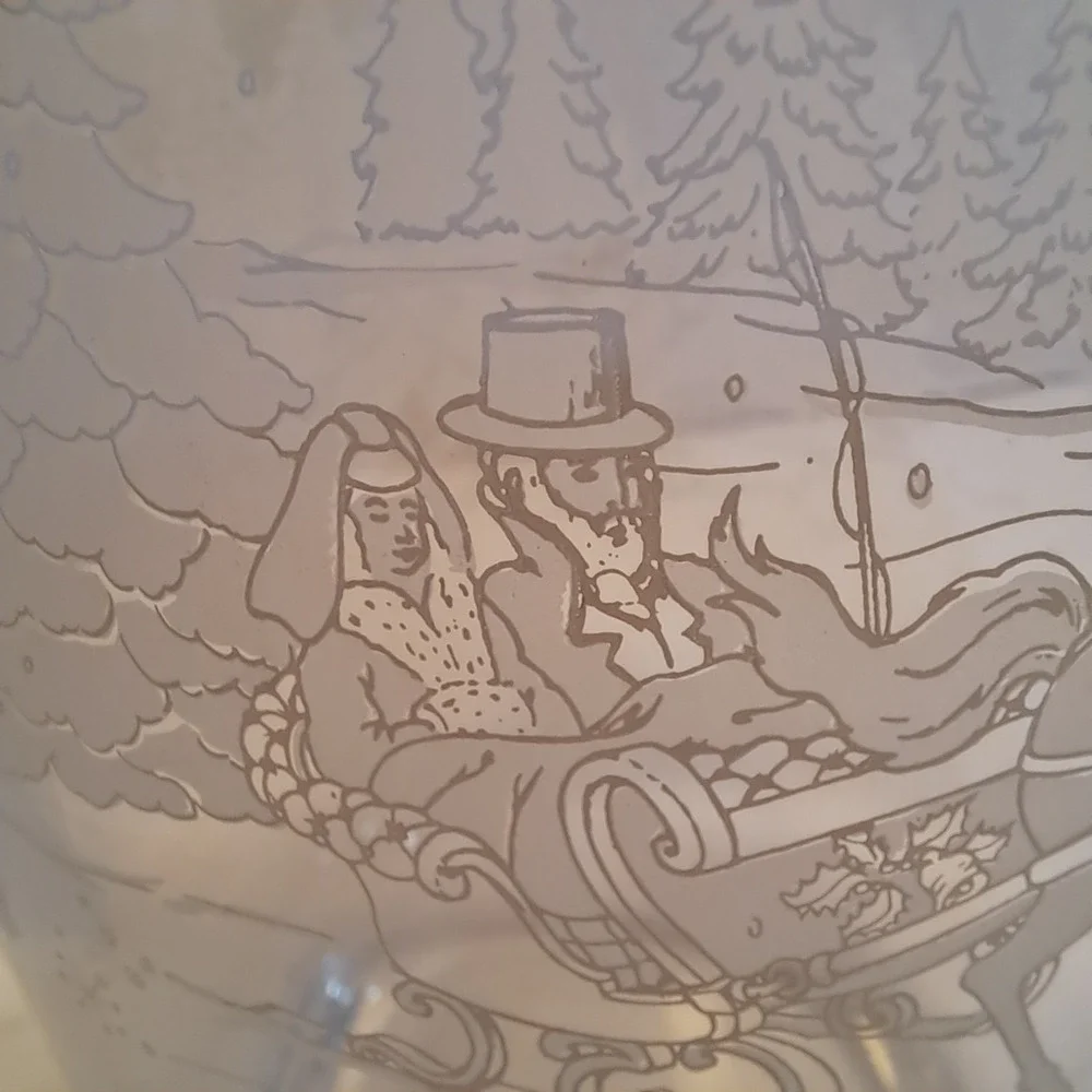 Vintage 1998 Luminarc Avon President Club Christmas Vase Through the Woods